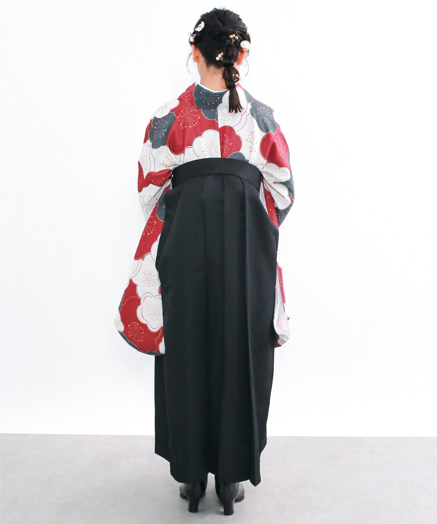 Комплект из 4 предметов Gorgeous EF Hakama для девочек (2 рукава сяку + пояс + хакама + майка) KYOETSU, 4. Layered Ink and Red Plum Blossoms