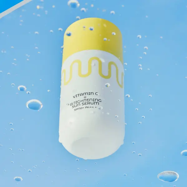 Осветляющая солнцезащитная сыворотка с витамином С Spf 50+ Pa++++, 51 мл Commonlabs Vitamin c — фото 3
