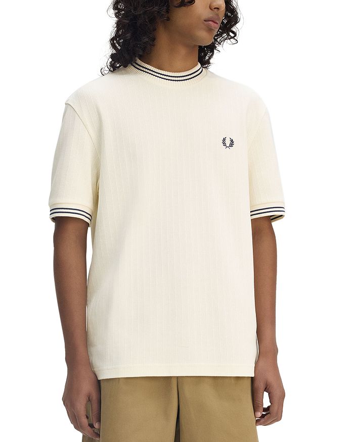 

Футболка Regular Fit с ребристой фактурой Fred Perry, слоновая кость/кремовый
