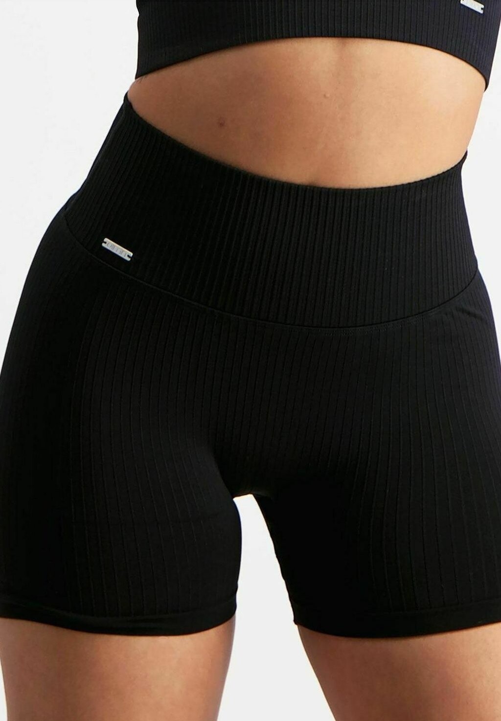 

Леггинсы RIBBED HIGH MIDI BIKER SHORT aim’n, цвет black