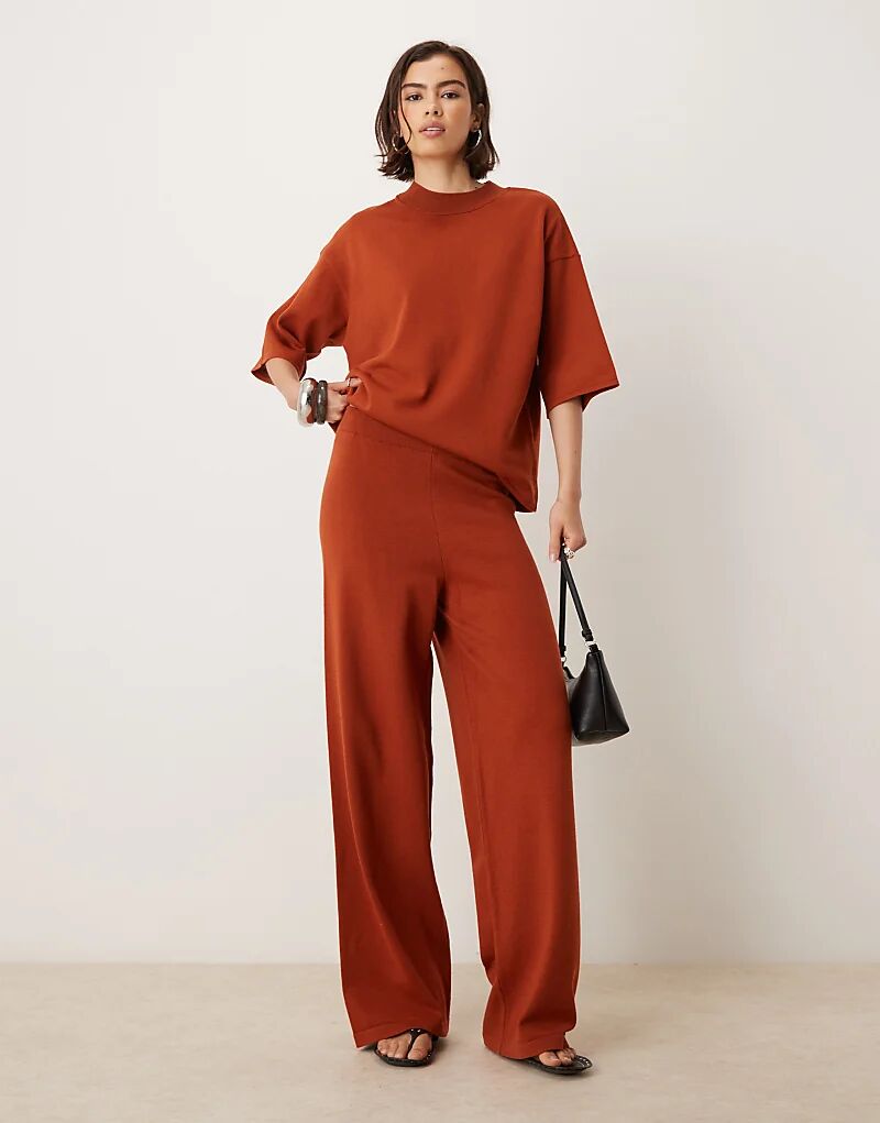 

Трикотажные структурированные брюки ASOS DESIGN цвета ржавчины