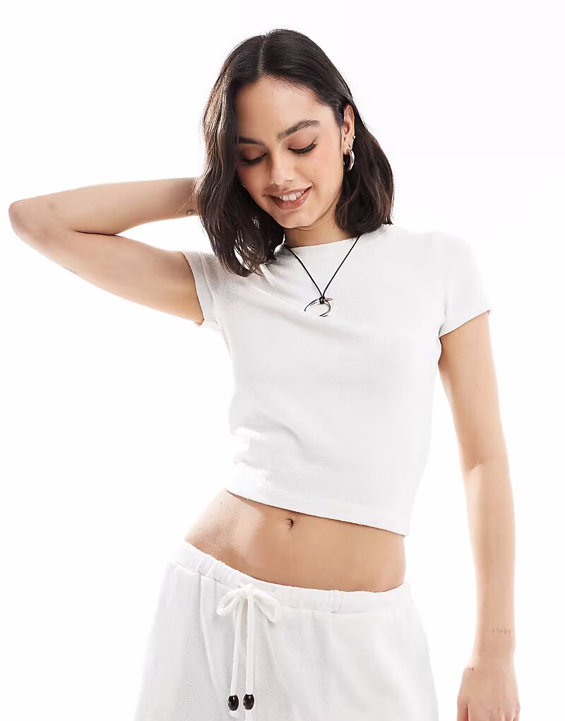 

Легкая укороченная футболка Cotton On белого цвета Cotton:On