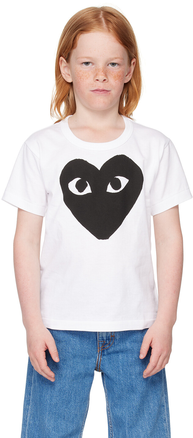 

Детская белая футболка с большим черным сердцем COMME des GARcONS PLAY