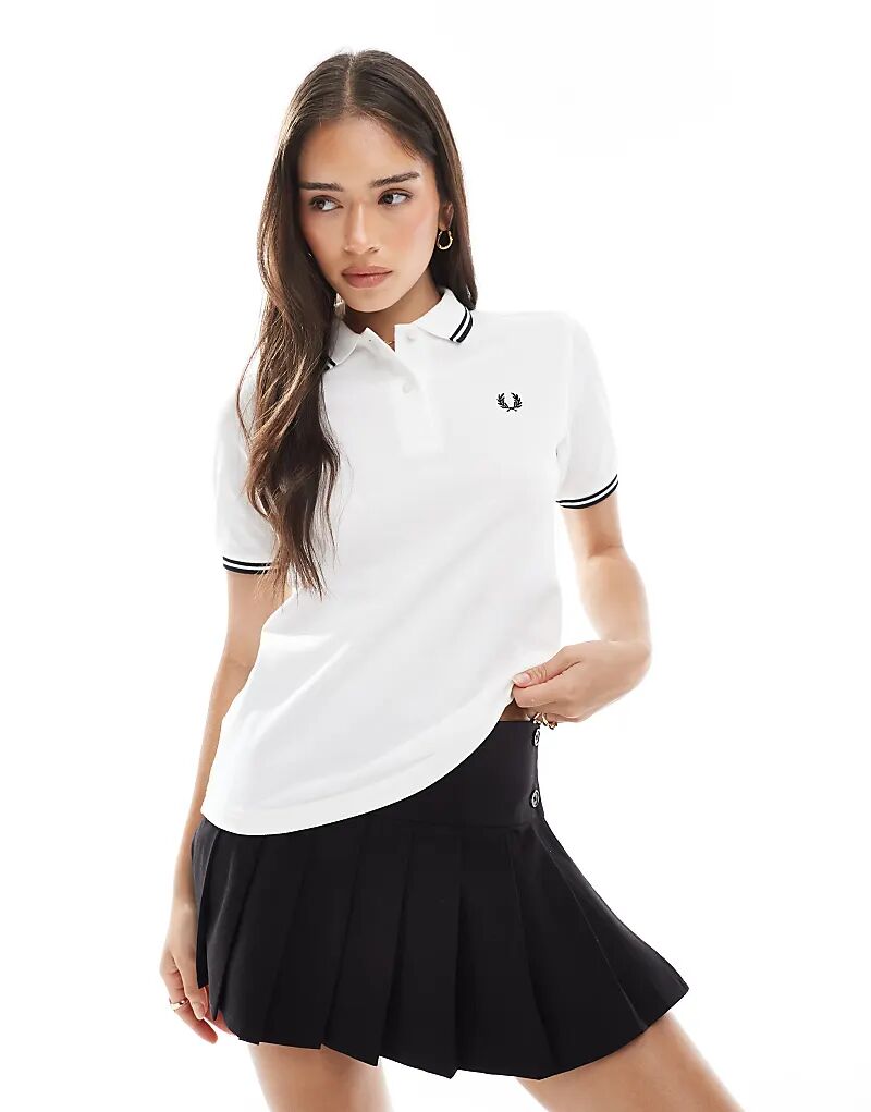 

Рубашка-поло Fred Perry с двойным кантом в черно-белом цвете