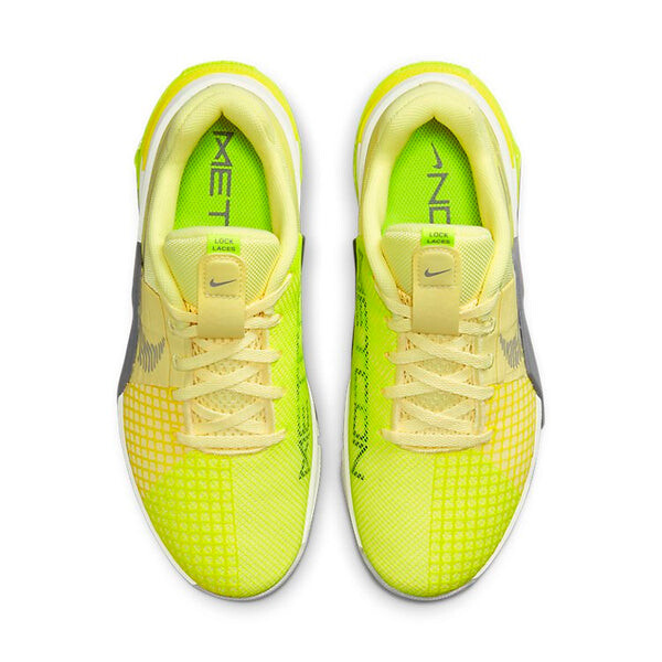 Кроссовки (WMNS) Nike Metcon 8 Training Shoes 'Citron Tint Light Smoke Grey', цвет citron tint / cool grey / summit white / light smoke grey — фото 4