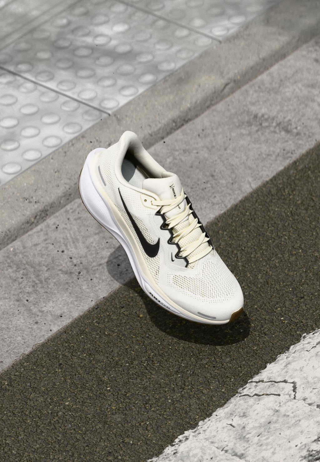 

Обувь для бега AIR ZOOM PEGASUS 41 Nike Performance, слоновая кость