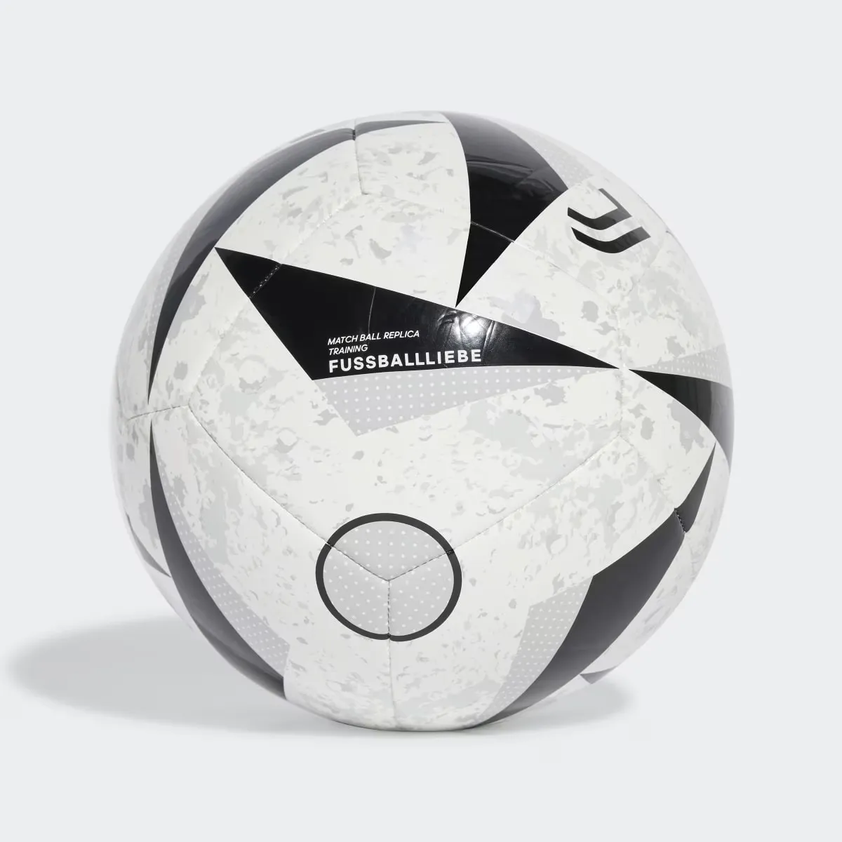 

Ювентус CF 2024-2025 Adidas Домашний мяч, белый