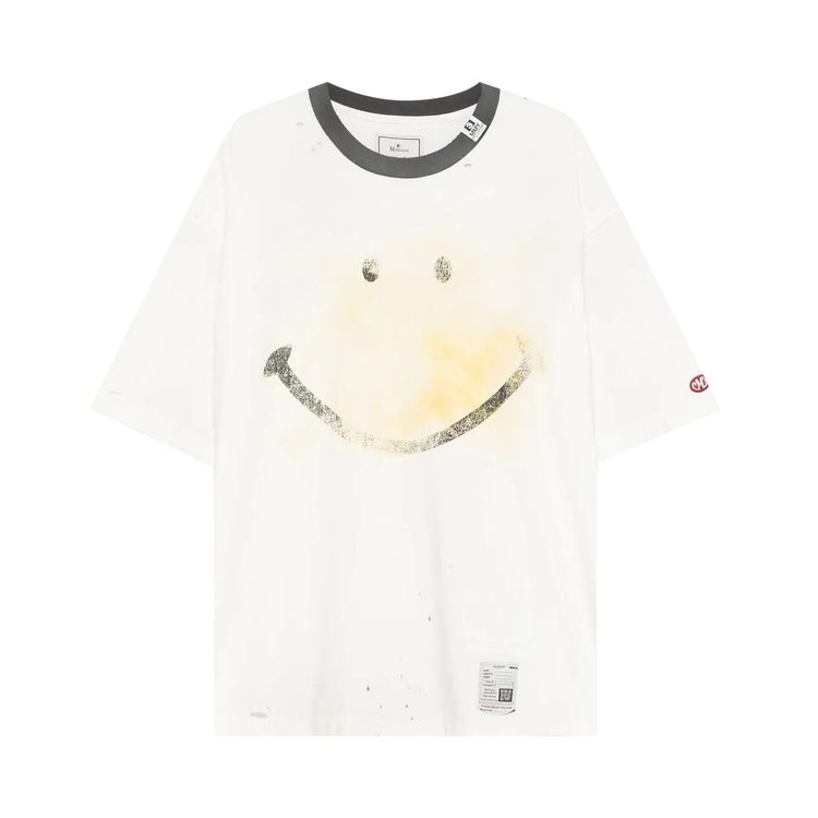 

Футболка Maison Mihara Yasuhiro Smily Face Printed Distressed T-Shirt 'White', белый