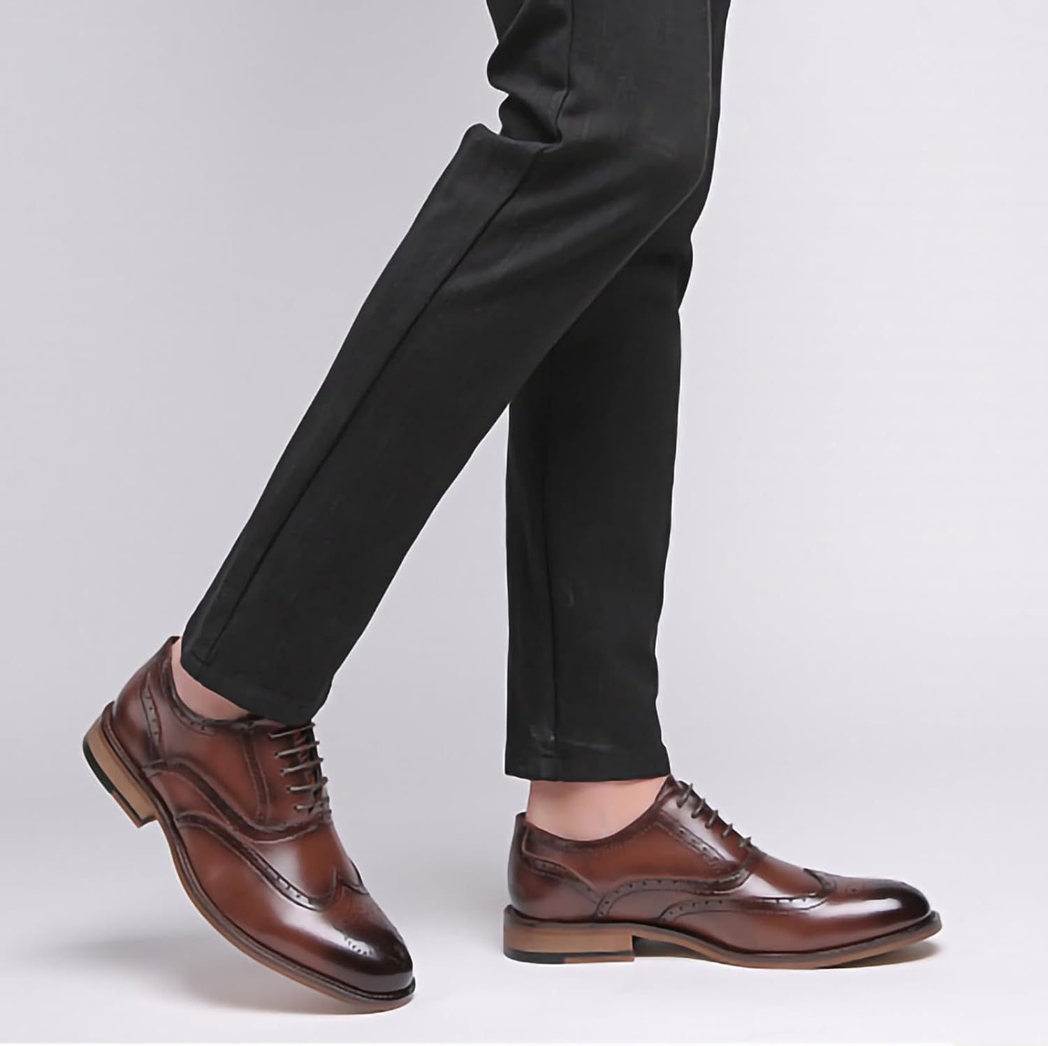 Мужские классические туфли с круглым носком, броги с крыльями, оксфорды, формальные туфли на шнуровке из искусственной кожи Generic, коричневый — фото 3
