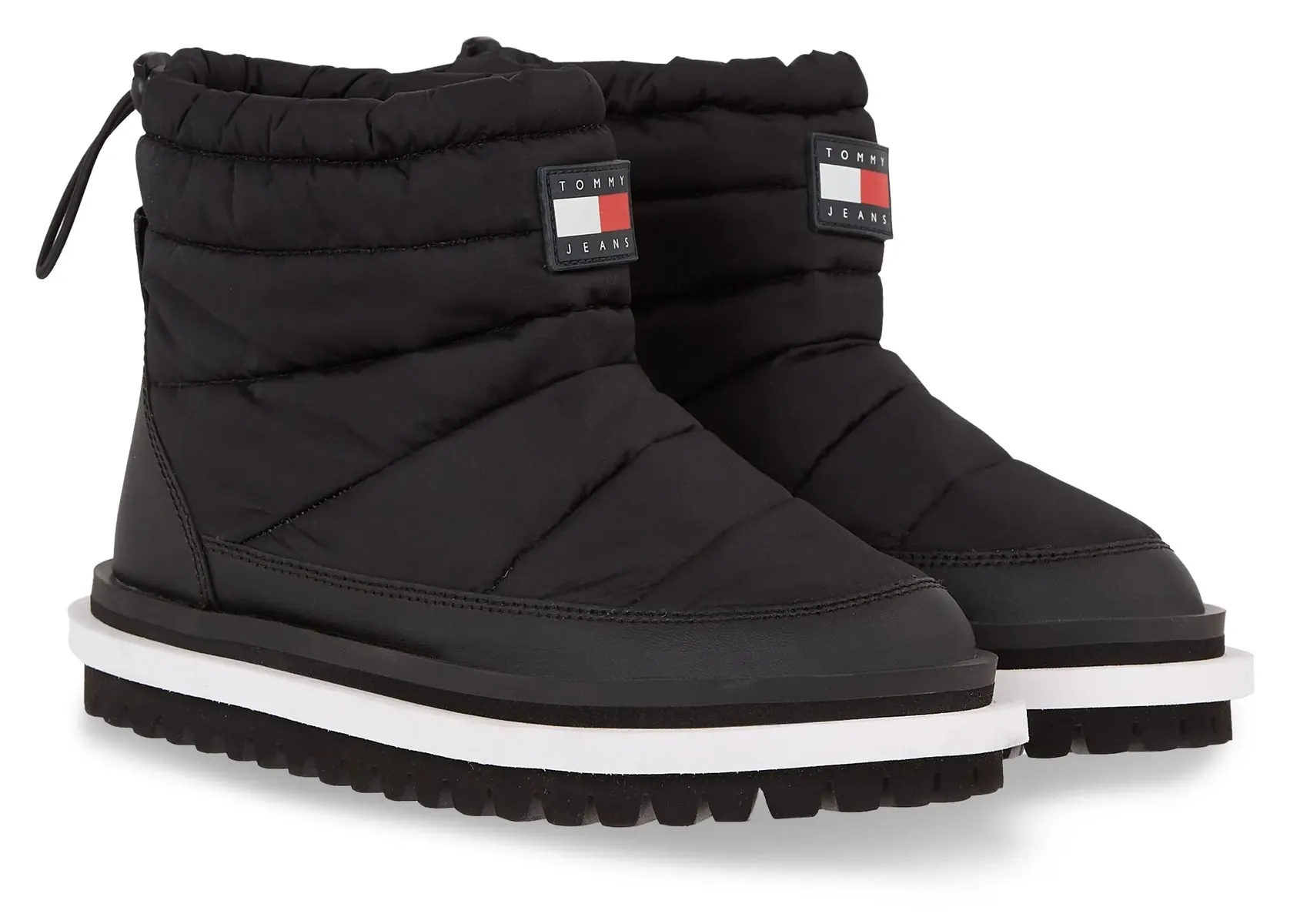 

Зимние ботинки Tommy Jeans "TJW PADDED FLAT BOOT", с практичной быстросъемной застежкой, черный