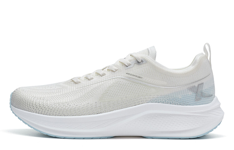 

Кроссовки мужские с низким верхом Sail белые/серебристые Xtep