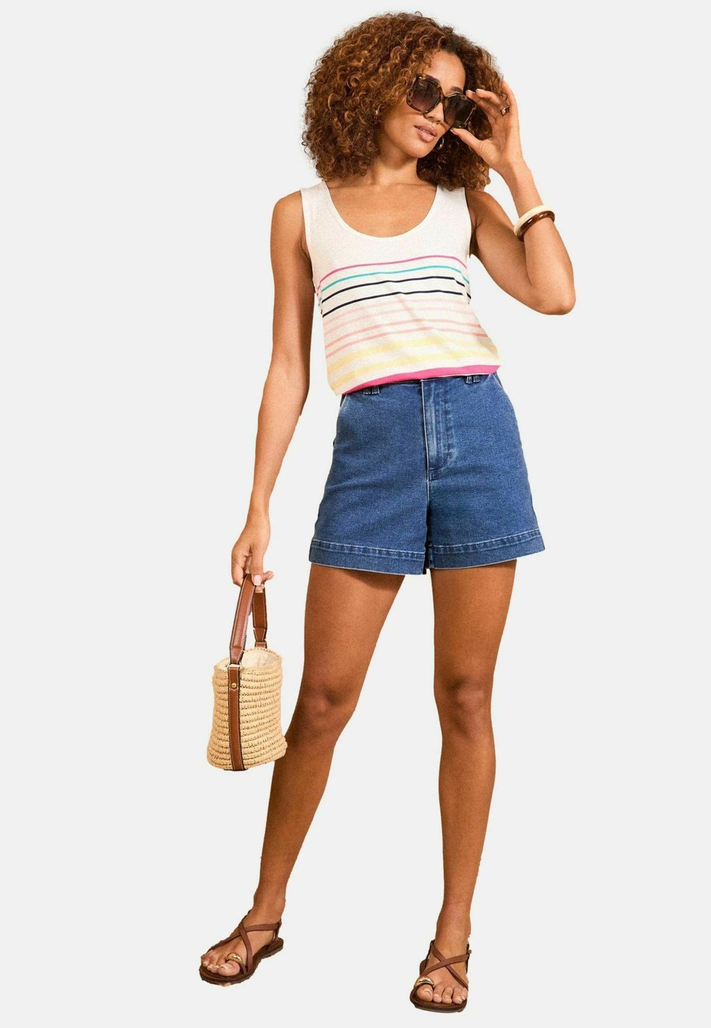 

Топ REGULAR FIT Love & Roses, мультиколор