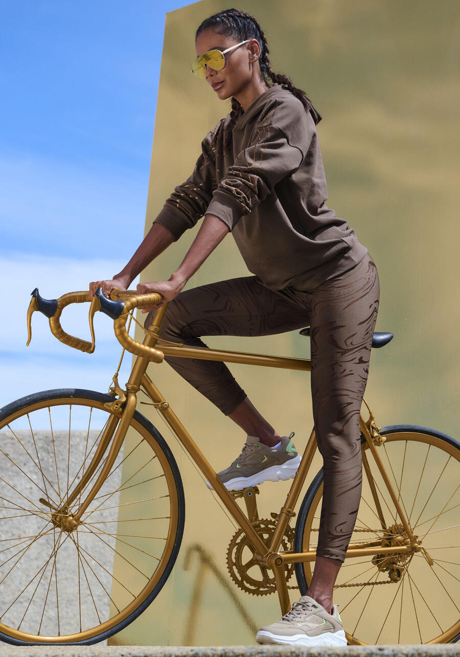 

LASCANA ACTIVE Женская толстовка с капюшоном