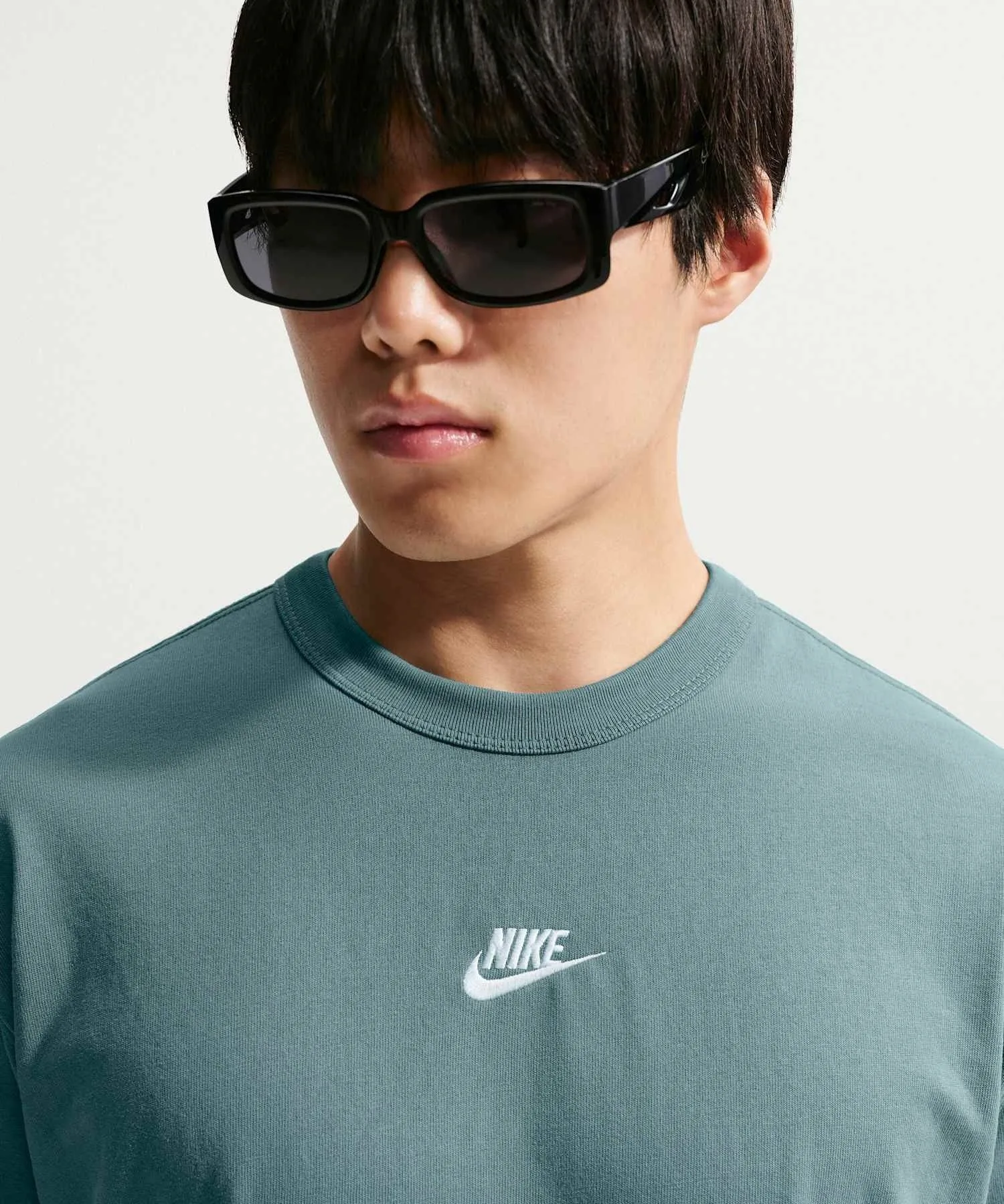 Мужская футболка из органического хлопка Premium Essentials NIKE Mineral Slate — фото 3