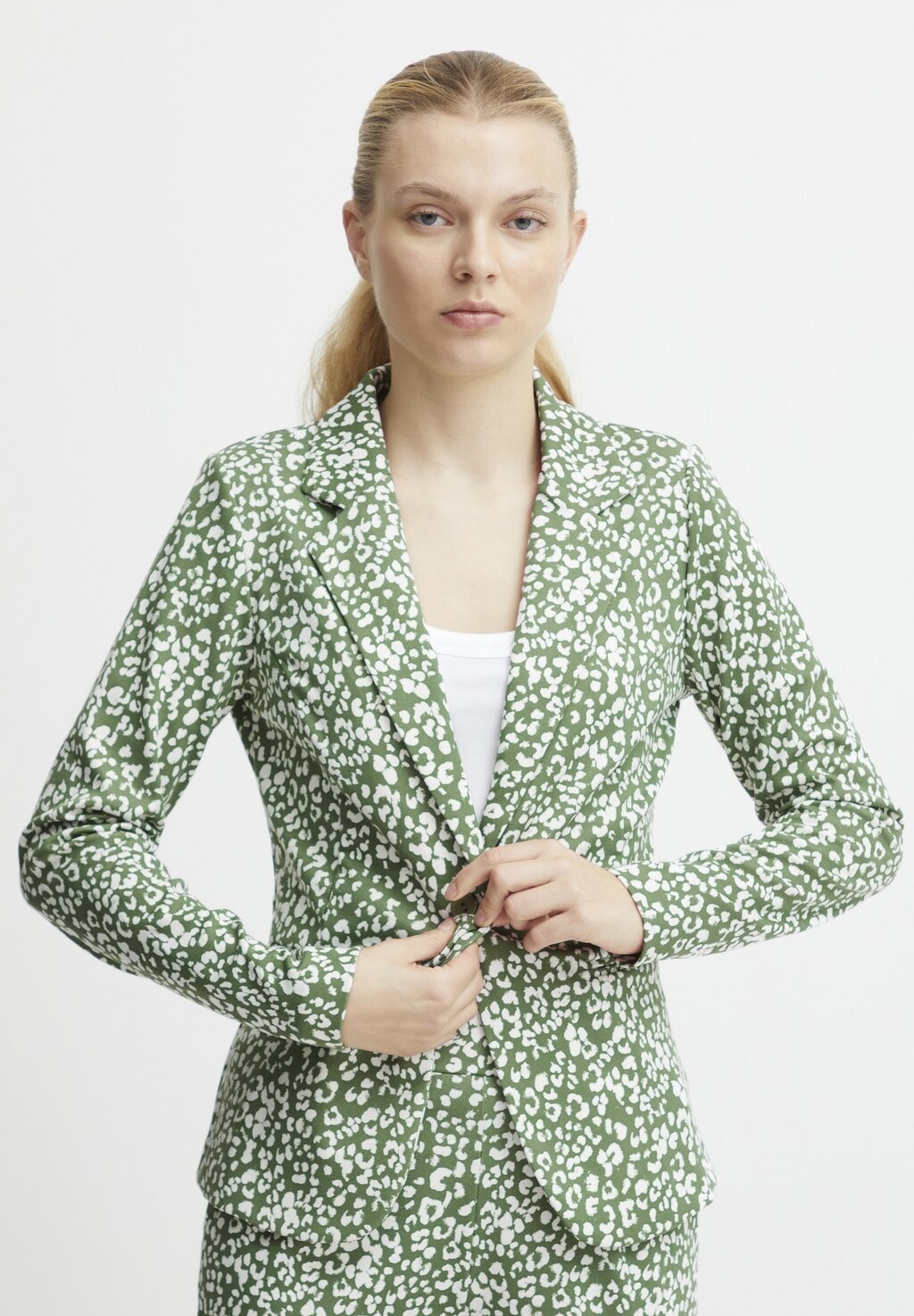 

Блейзер ICHI IHKATE PRINT BL12, цвет willow bough