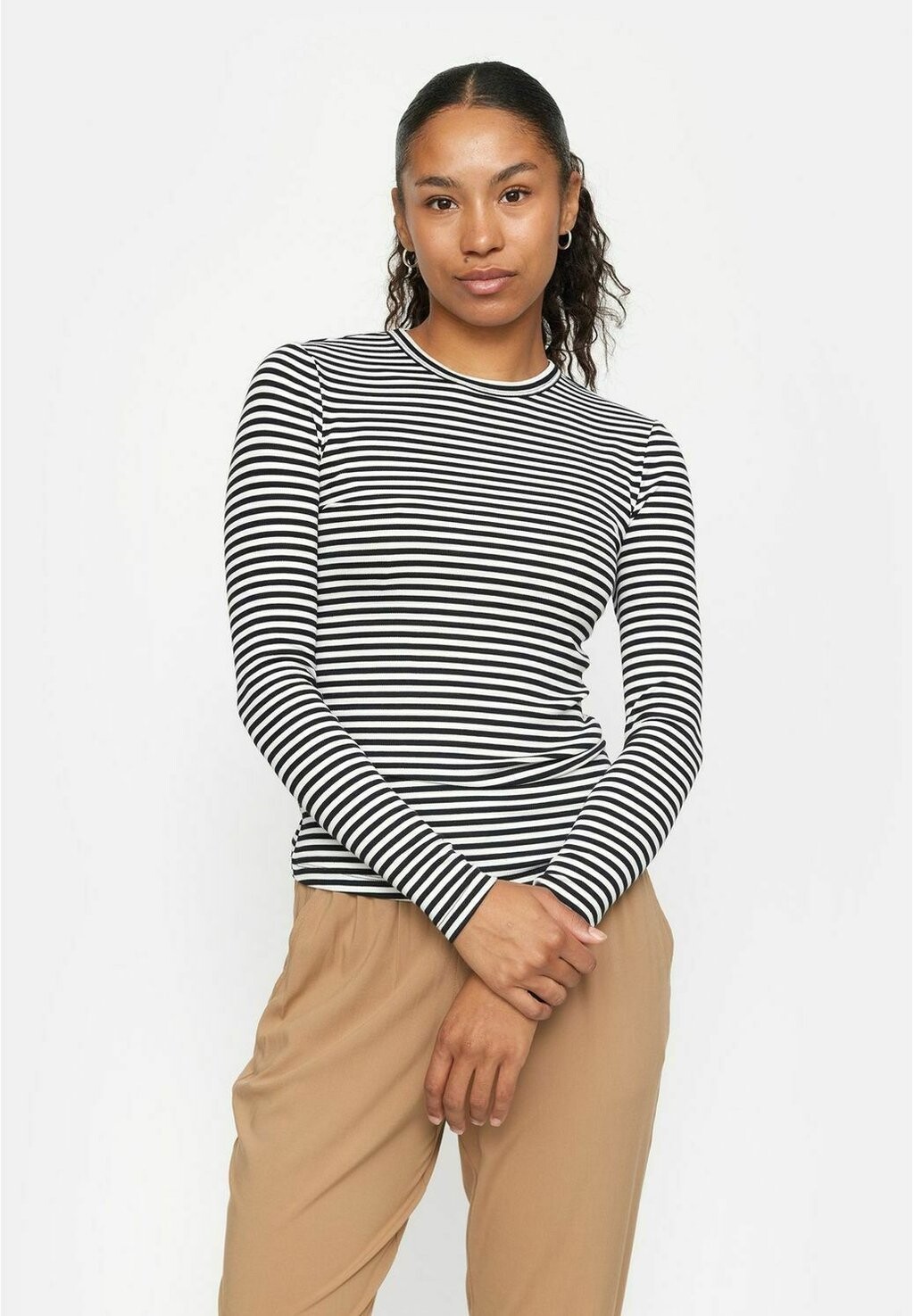 

Футболка с длинным рукавом Srfenja Stripe O-Neck Soft Rebels, черный