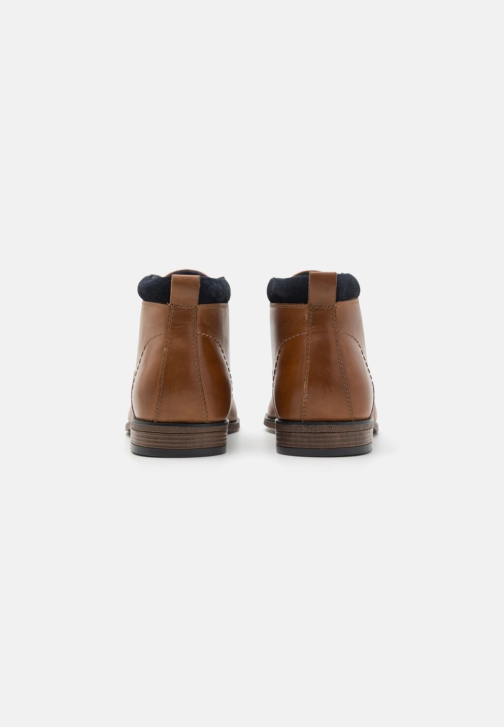 

Ботильоны на шнуровке LEATHER Pier One, коричневый