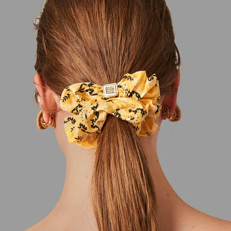 MIU MIU Женская желтая резинка для волос Fabric — фото 3