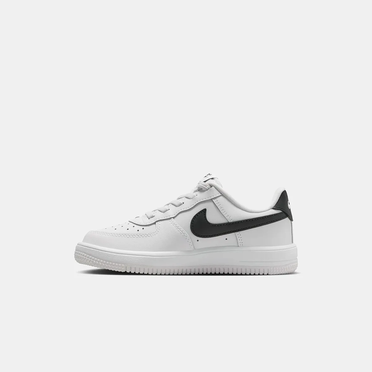 Детские спортивные кроссовки повседневные для мальчиков FORCE 1 LOW EASYON (PS) Nike, белый — фото 4
