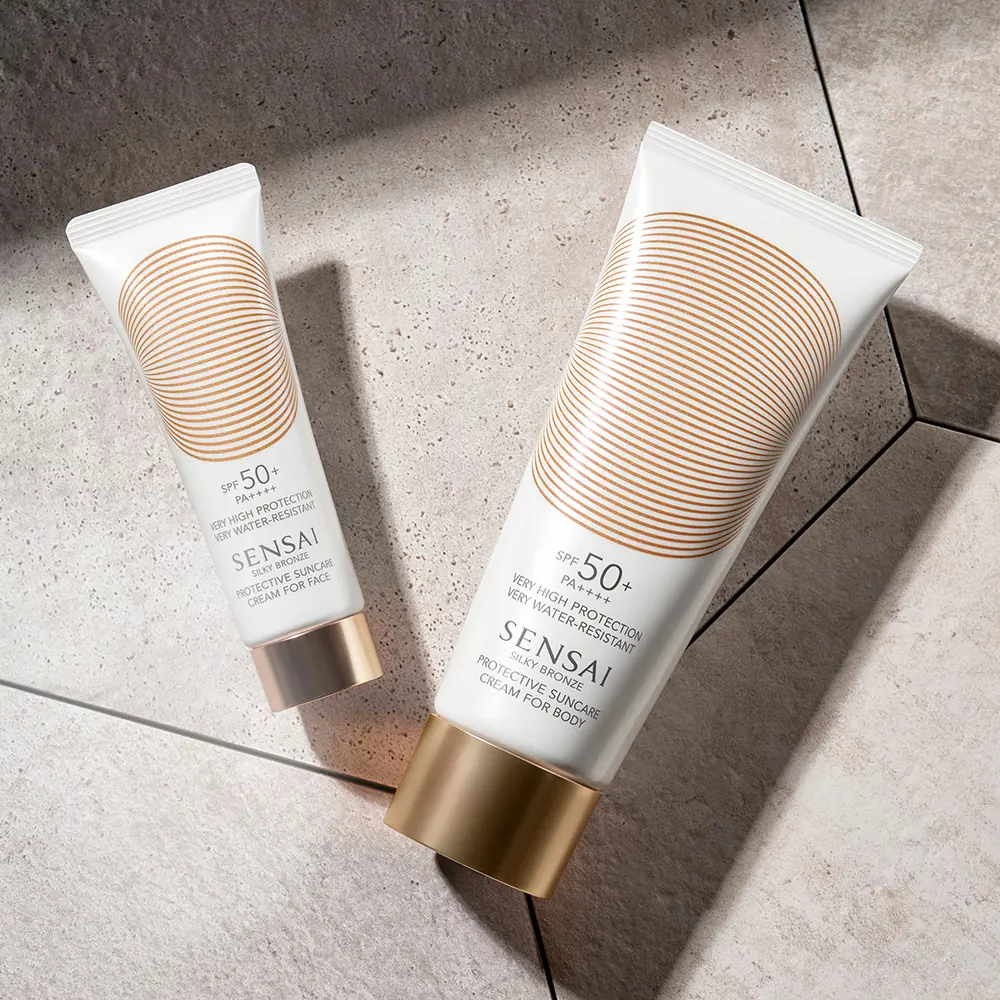 Солнцезащитный крем Silky bronze anti-ageing sun care for face spf50 Sensai, 50 мл. — фото 4