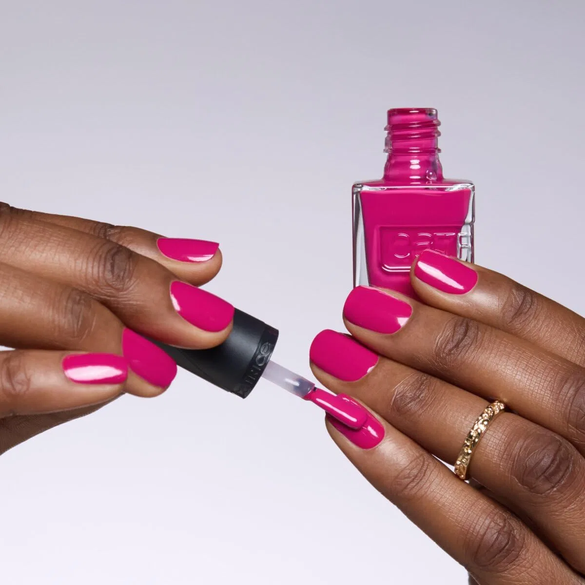 Гель-лак для ногтей Catrice Gel Affair, № 018, розовый, 2 шт. Catrice, Berry Styles — фото 4