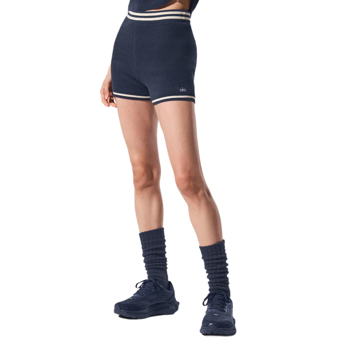 

Повседневные шорты женские Alo Yoga, слоновая кость/темно-синий