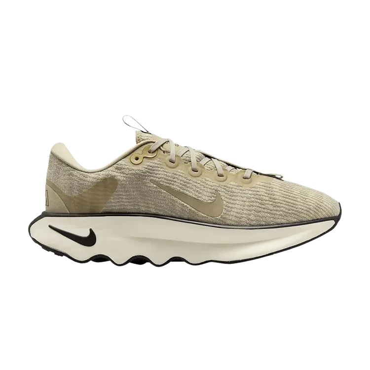 

Кроссовки Nike Motiva, Desert Khaki