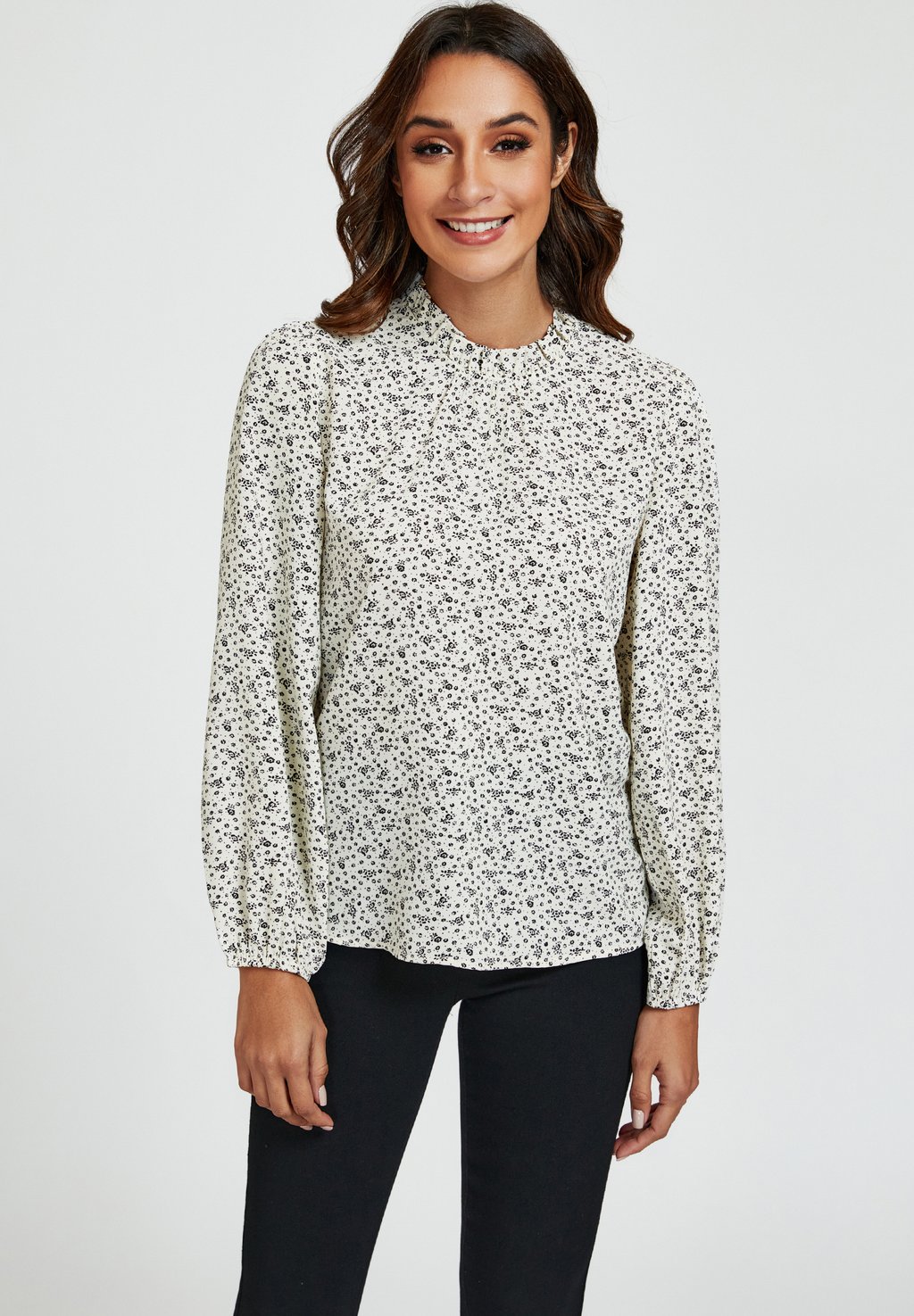 

Блуза FRILL DETAIL HIGH NECK FS Collection, белый
