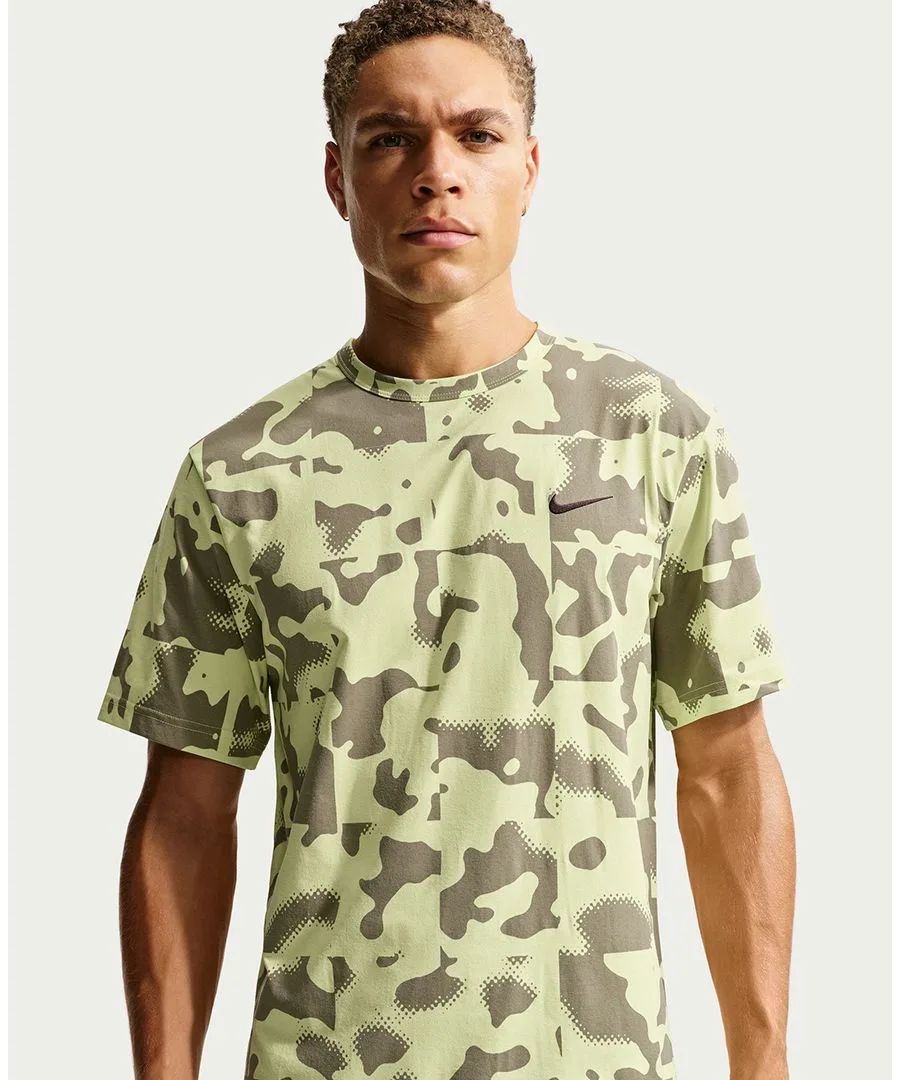 Мужская тренировочная футболка Hyverse Dri-FIT UV с коротким рукавом и круглым вырезом Nike, liquid lime/светлый-army/черный — фото 2