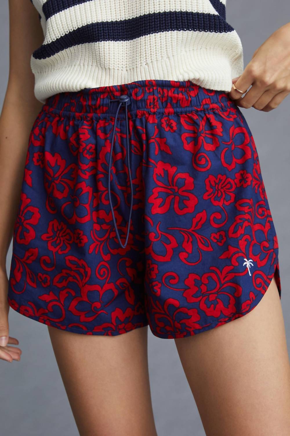 

Шорты Aloha Pull On Drawstring в темно-синем цвете Sundry