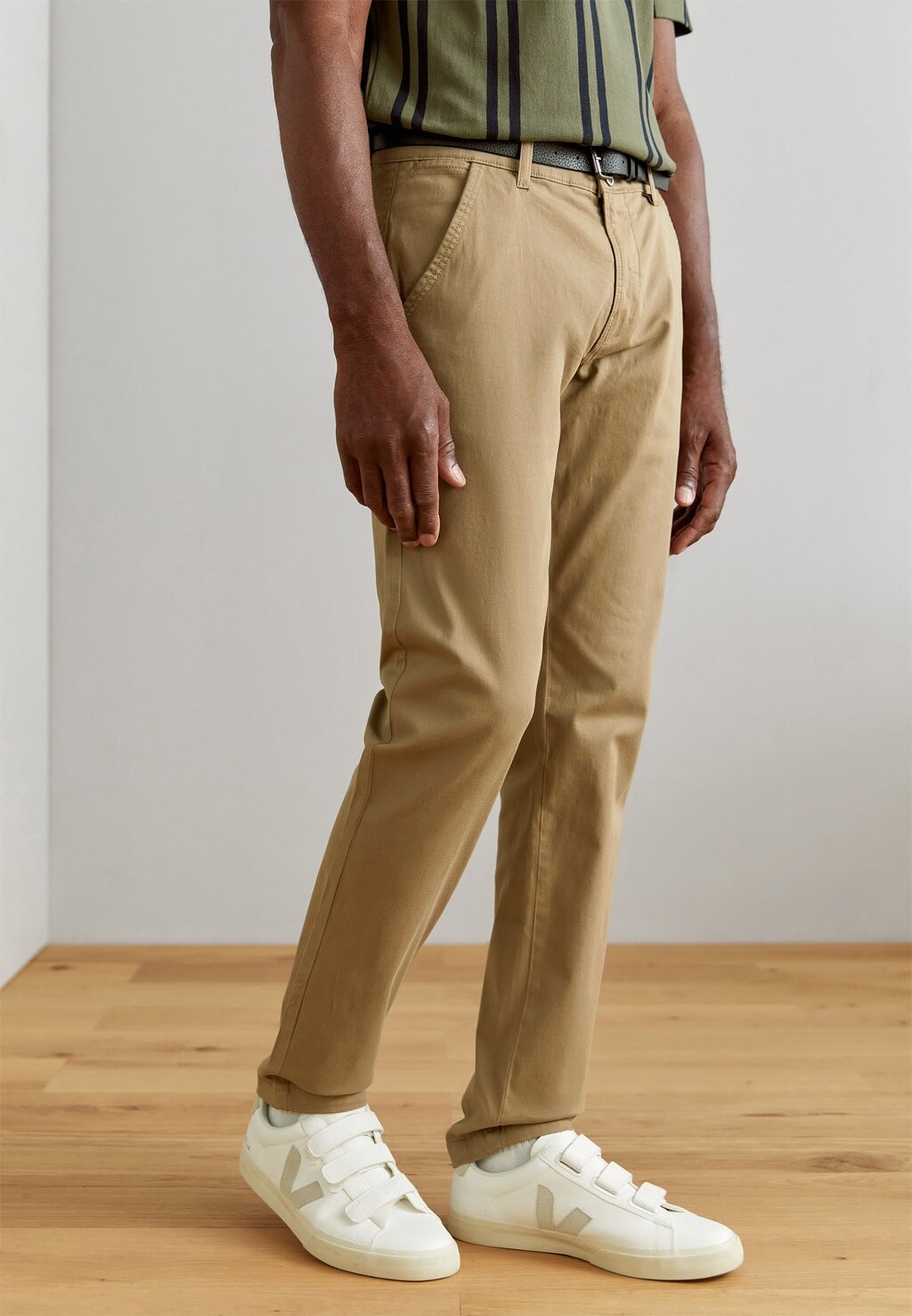 

Чинос Classic Belt Lindbergh, цвет deep sand