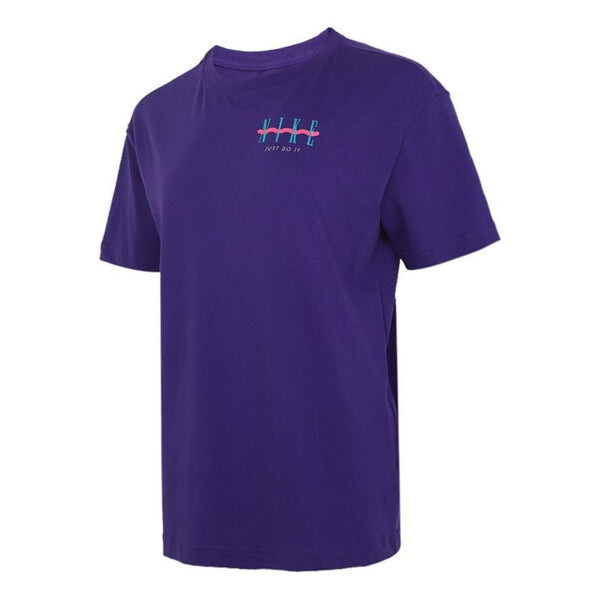 

Футболка nsw tee boy винтажные спортивные тренажерные залы дышащие короткие рукава Nike, фиолетовый