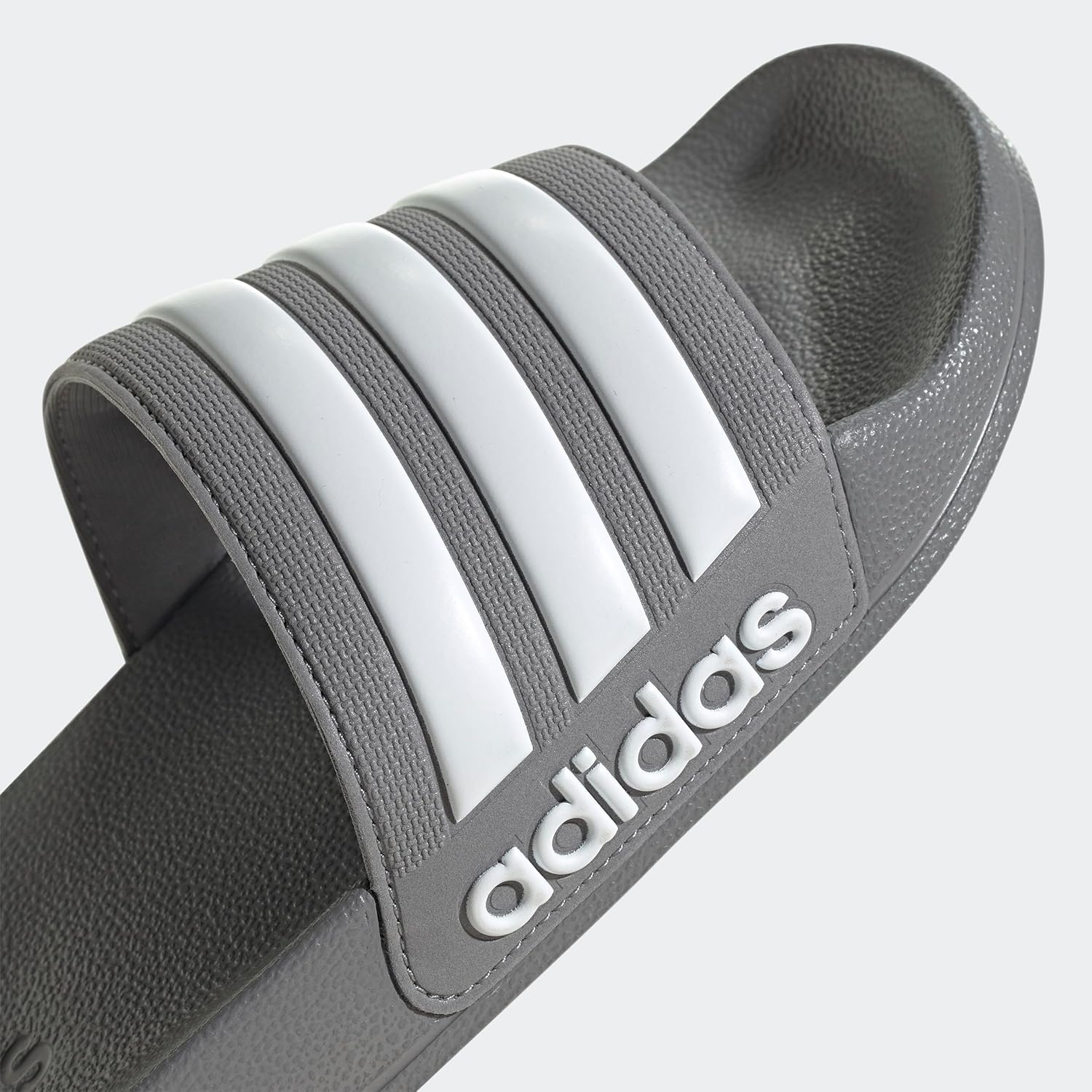 Мужские шлепанцы для душа adidas Adilette, белый/серый — фото 4