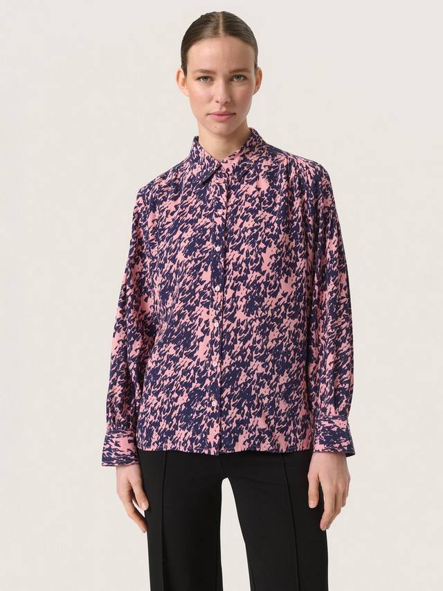 

Рубашка сильвии Soaked In Luxury, цвет Blush/Navy