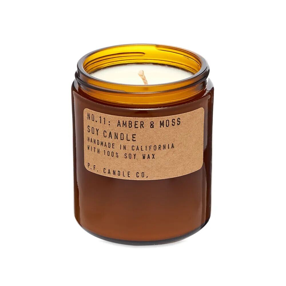 

P.F. Candle Co. No.11 Соевая свеча с янтарем и мхом