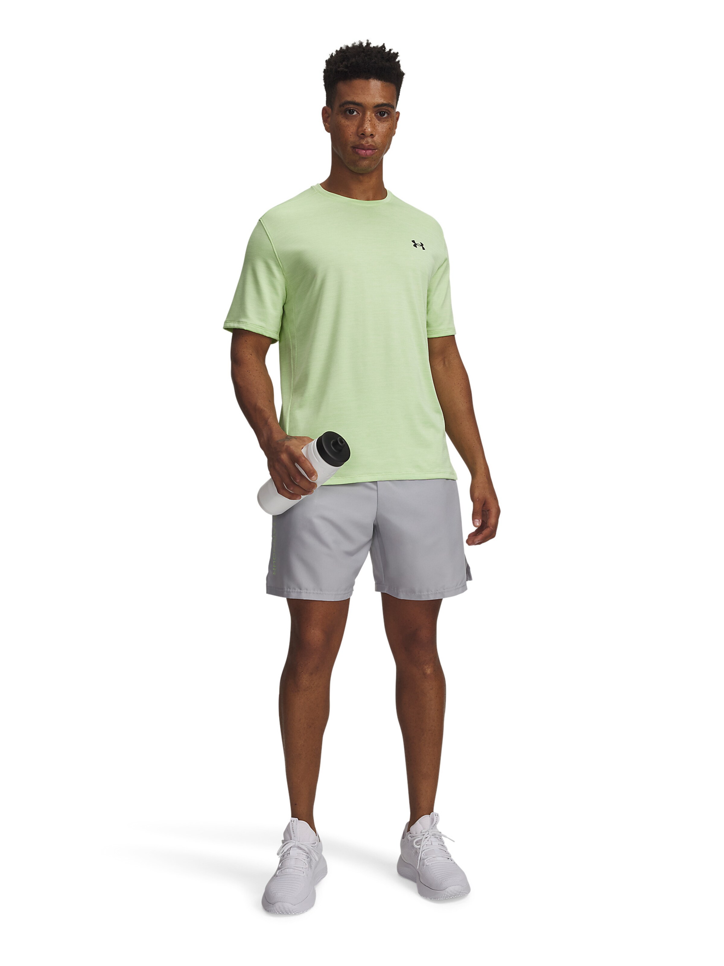 

Under Armour Шорты для тренировок Regular 'Tech Woven Wordmark' в сером цвете