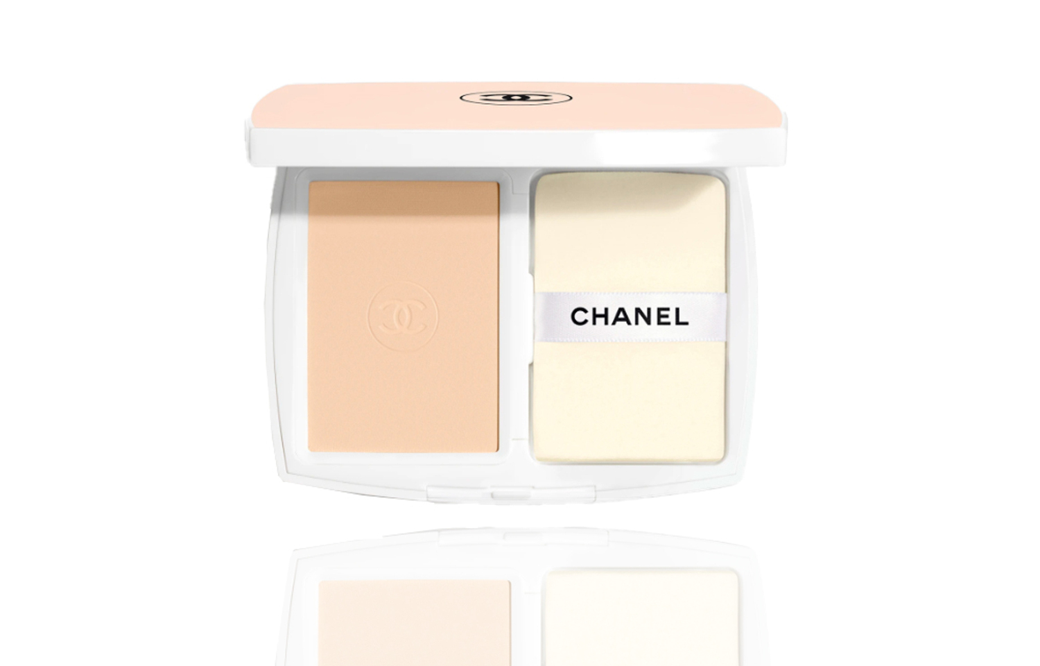 CHANEL Пудра Brilliance Bright White для легкого нанесения и коррекции тона кожи 12g — фото 2