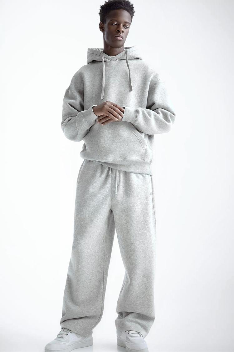 

Мешковатые спортивные штаны Pull And Bear, серый