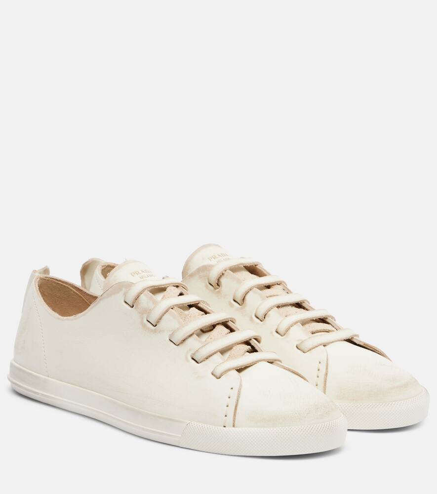 Повседневные кеды из состаренной кожи Prada, Talco