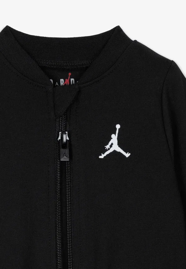 Комбинезон для сна Jumpman footed coverall sleep suit Jordan, черный — фото 3