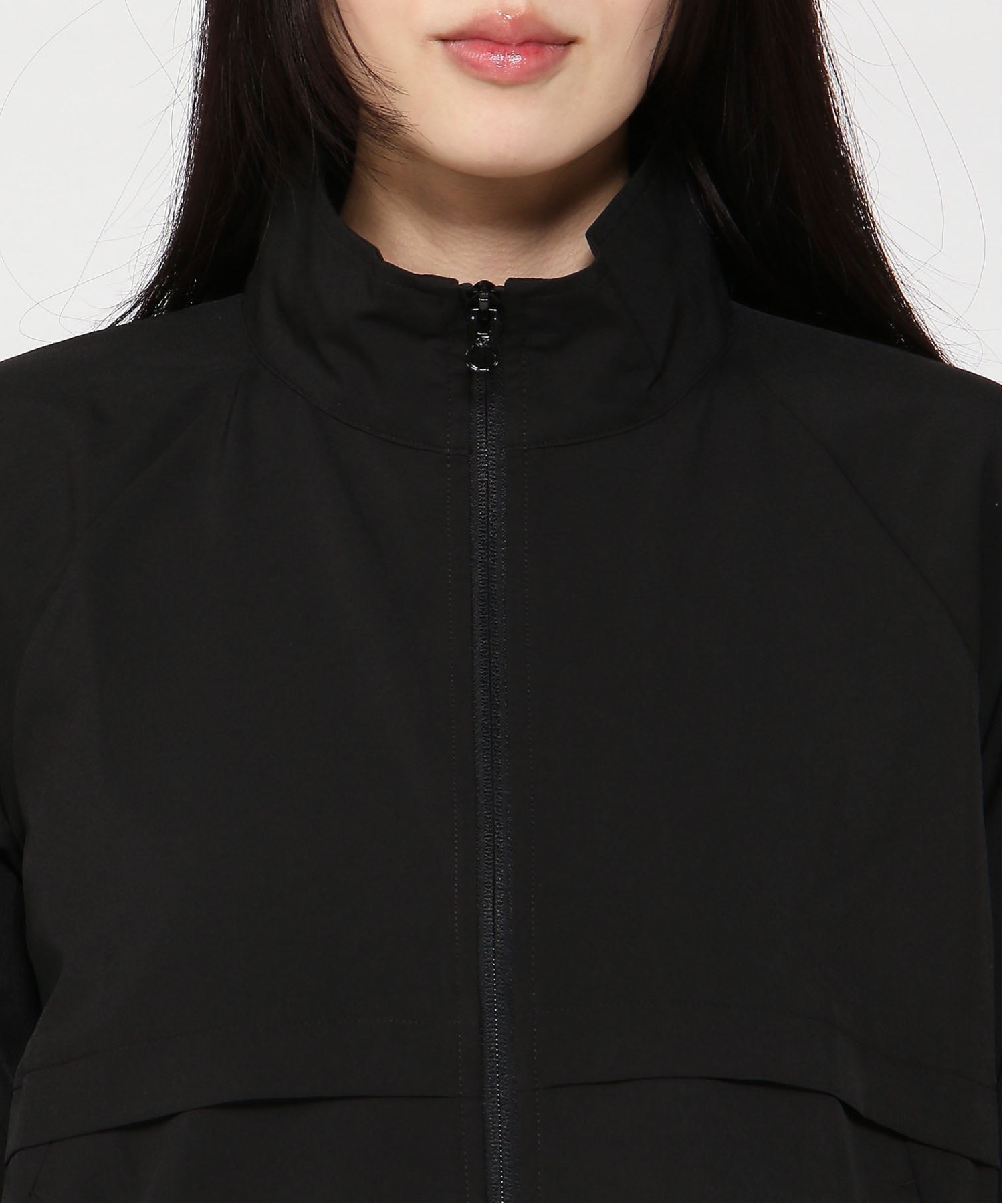 (W) Спортивная куртка GapFit Oversized Runaround GAP, BLACK_1 — фото 4