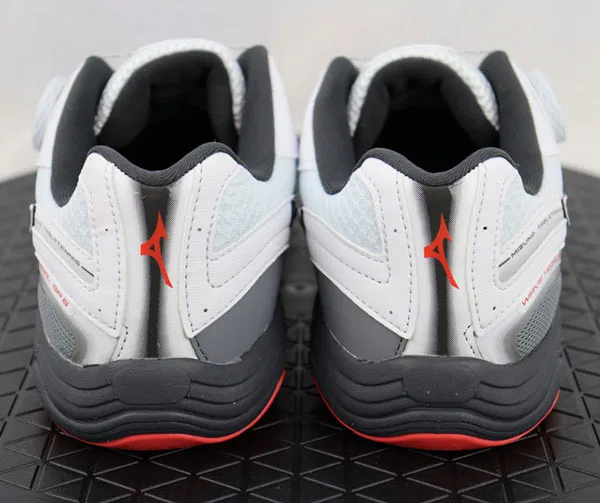 Унисекс кроссовки для настольного тенниса «Wave Medal SP5» с системой BOA от Mizuno, 01 White X Black X Red — фото 4