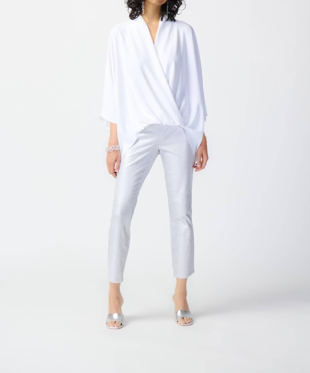 

Металлические укороченные брюки в бело-серебристом цвете Joseph Ribkoff