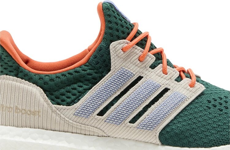Кроссовки UltraBoost 1.0 'Collegiate Green Wonder Beige', зеленый — фото 2