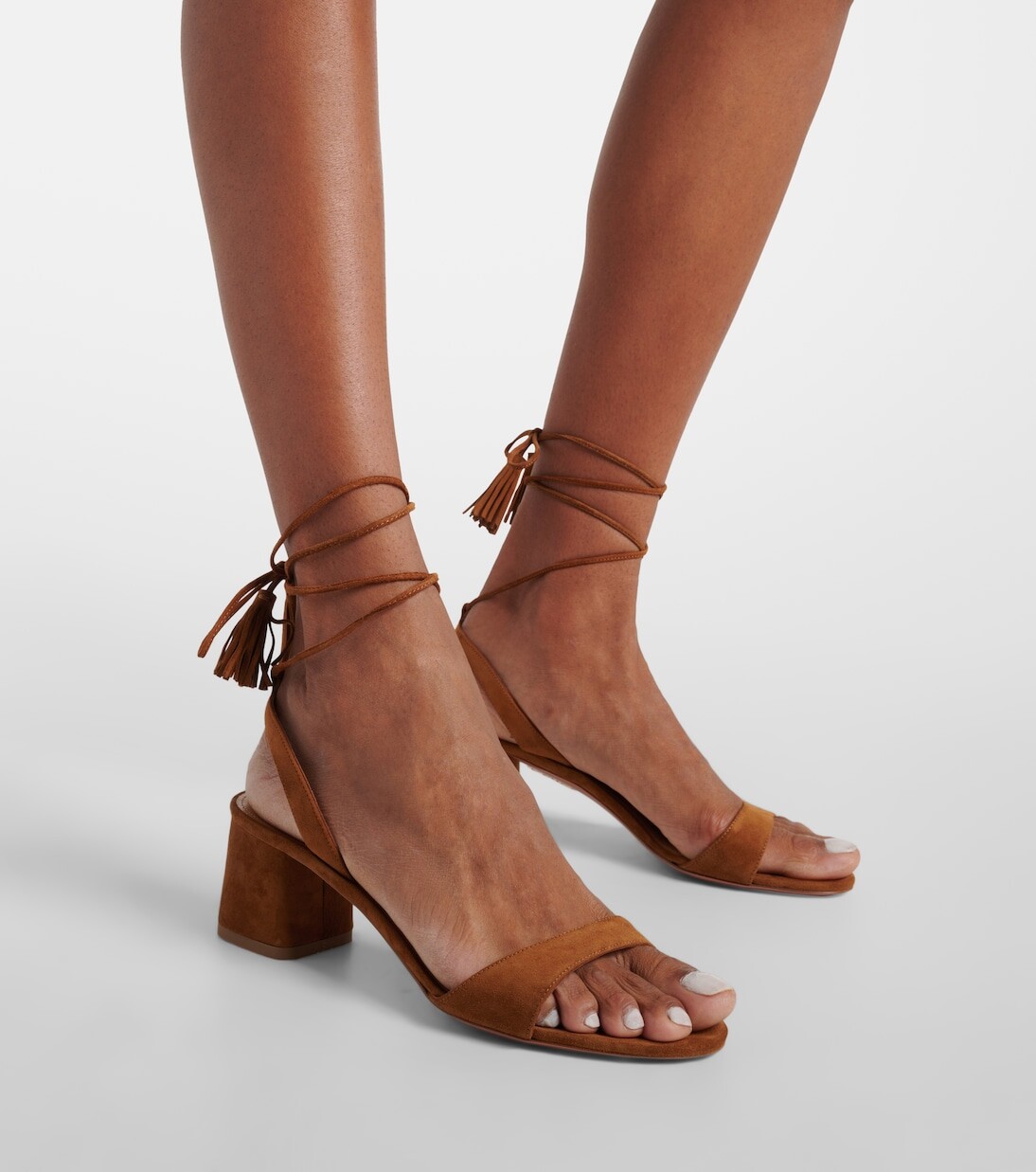 Замшевые босоножки alu 50 Aquazzura, коричневый — фото 4