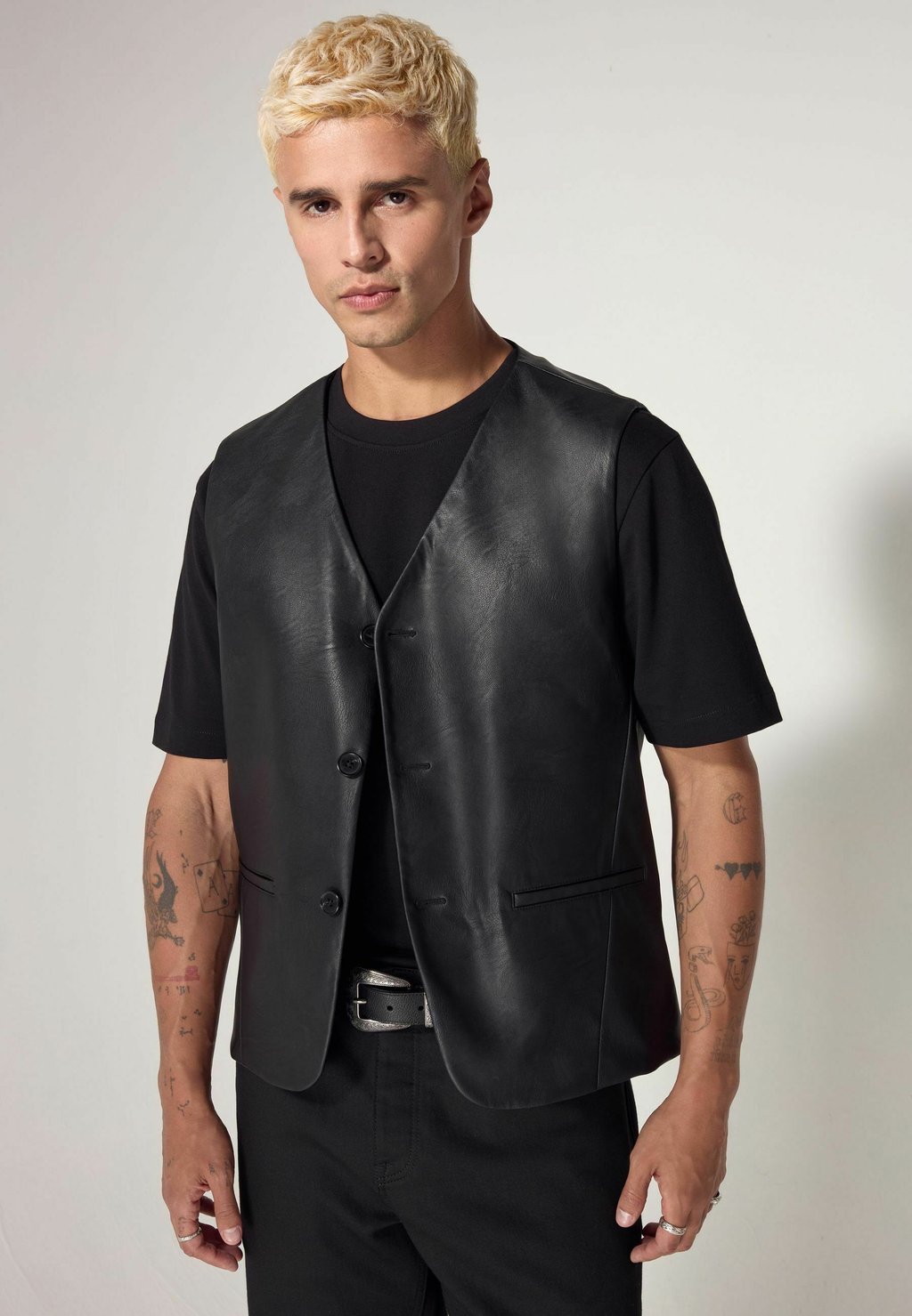 

Жилет REGULAR FIT Next, черный