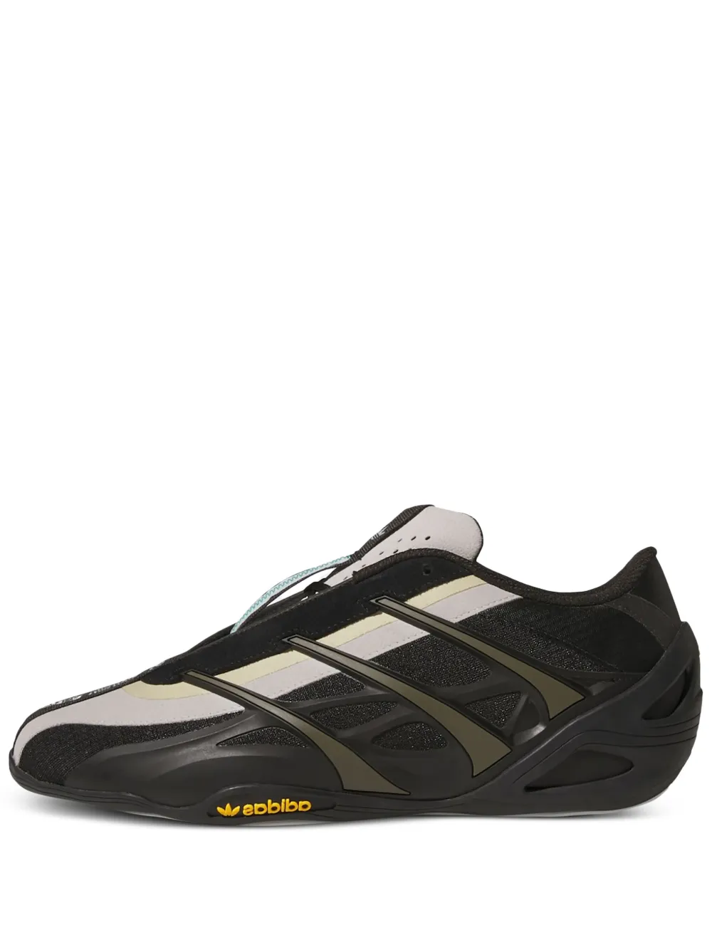 

Кроссовки Adiracer GT из коллаборации с Mercedes Adidas, черный