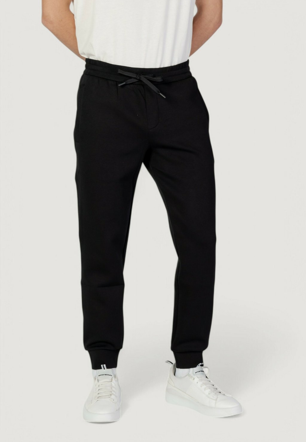 

Спортивные штаны Armani Exchange, черный