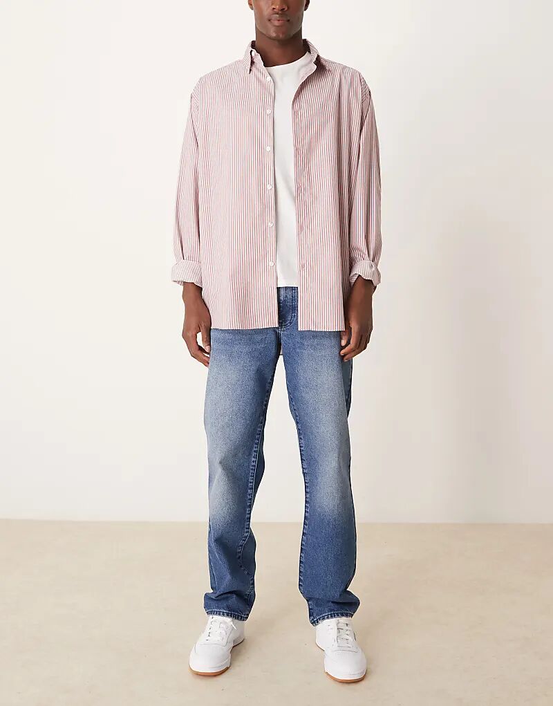

Джинсы прямого кроя с эффектом потертости ASOS DESIGN