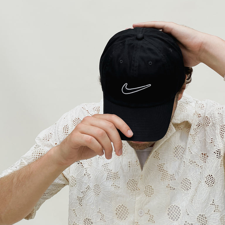 

Бейсболка Club Unstructured Swoosh Cap Nike, черный